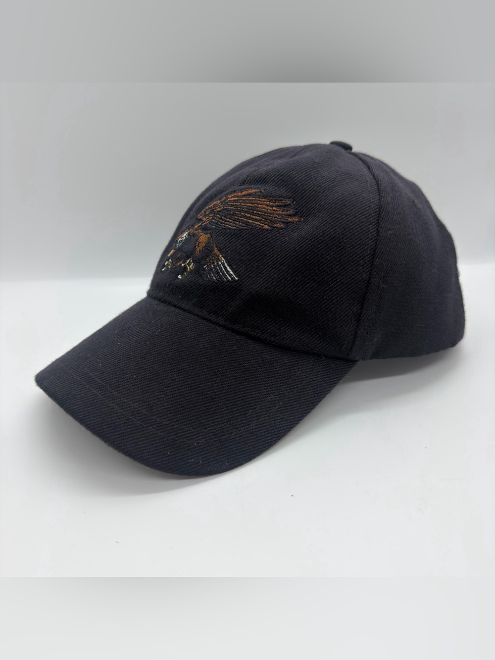 🦅 Black Embroidered Soaring Bald Eagle Unisex Baseball Cap Hat